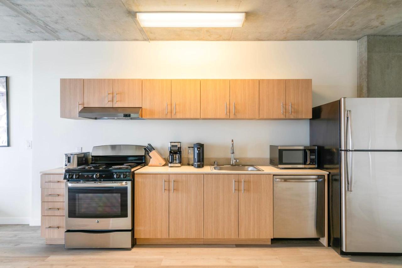 Apartment New 2br Upscale Hollywood Los Angeles